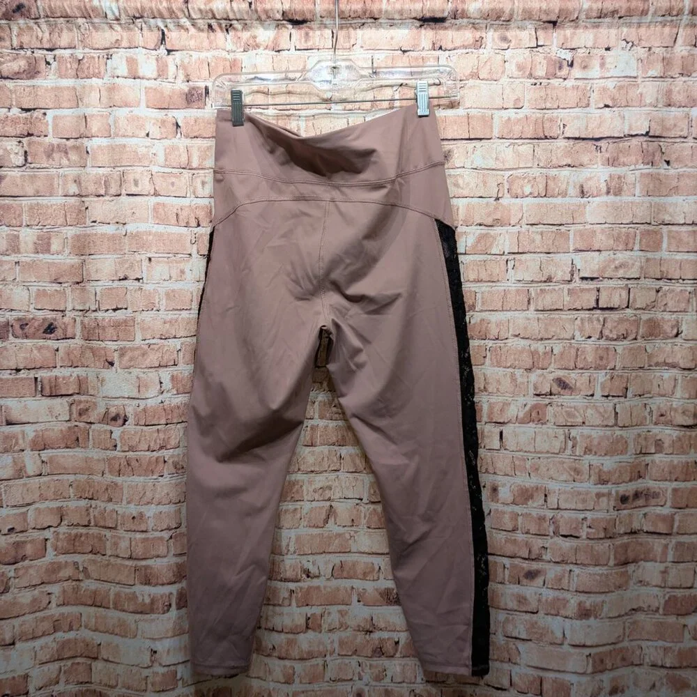 Walk Pop Leggings Pink with Black Side Panels Size Medium - Picture 7 of 12